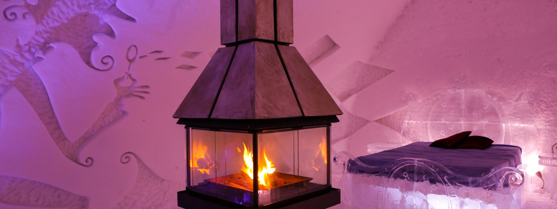 The Quebec Ice Hotel sparkles again