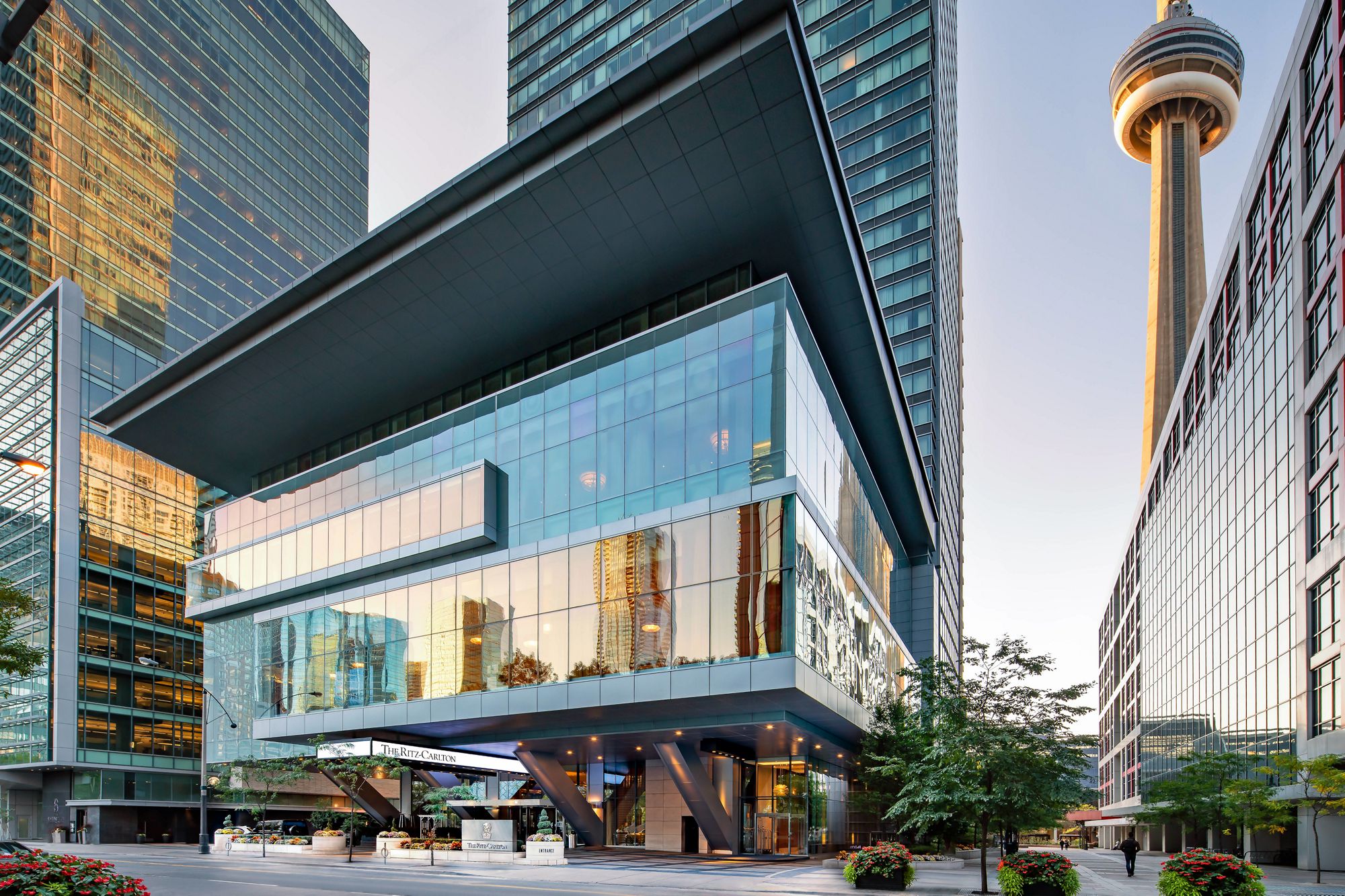 The Ritz-Carlton, Toronto Secures Condé Nast Triple Crown