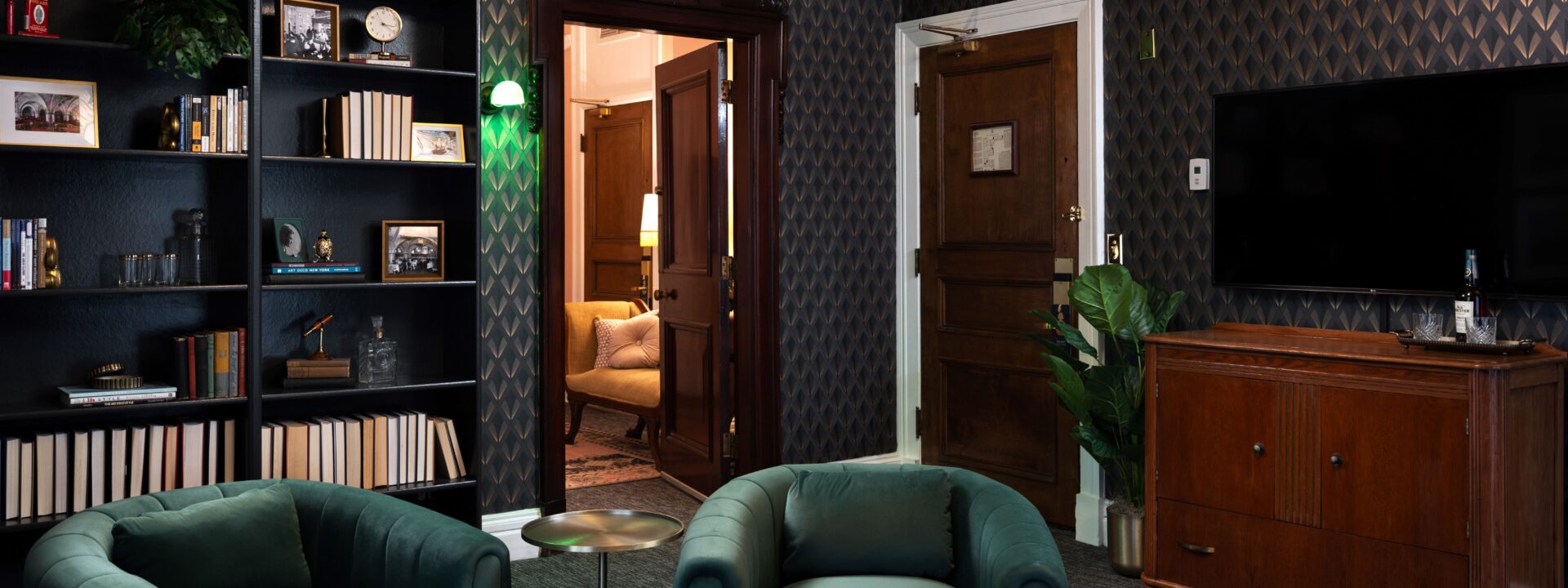 Roaring back to the 1920s: The Great Gatsby Suite opens in Louisville’s historic Seelbach Hotel